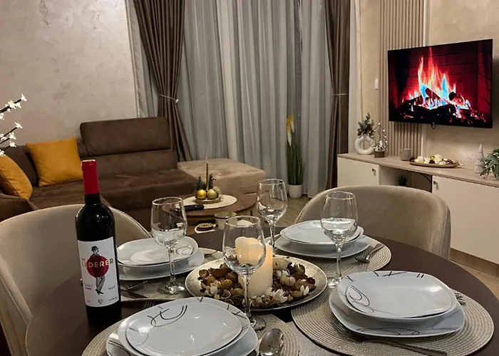 アパート Forest Hills